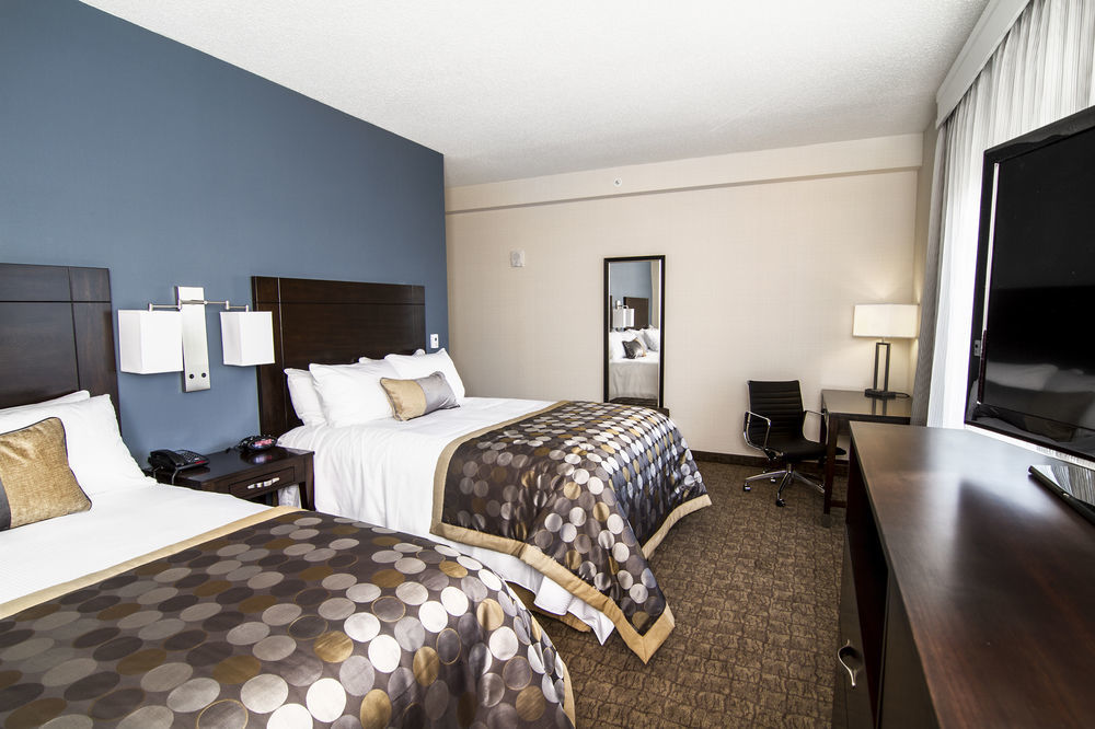 Wyndham Garden Niagara Falls Fallsview Room photo